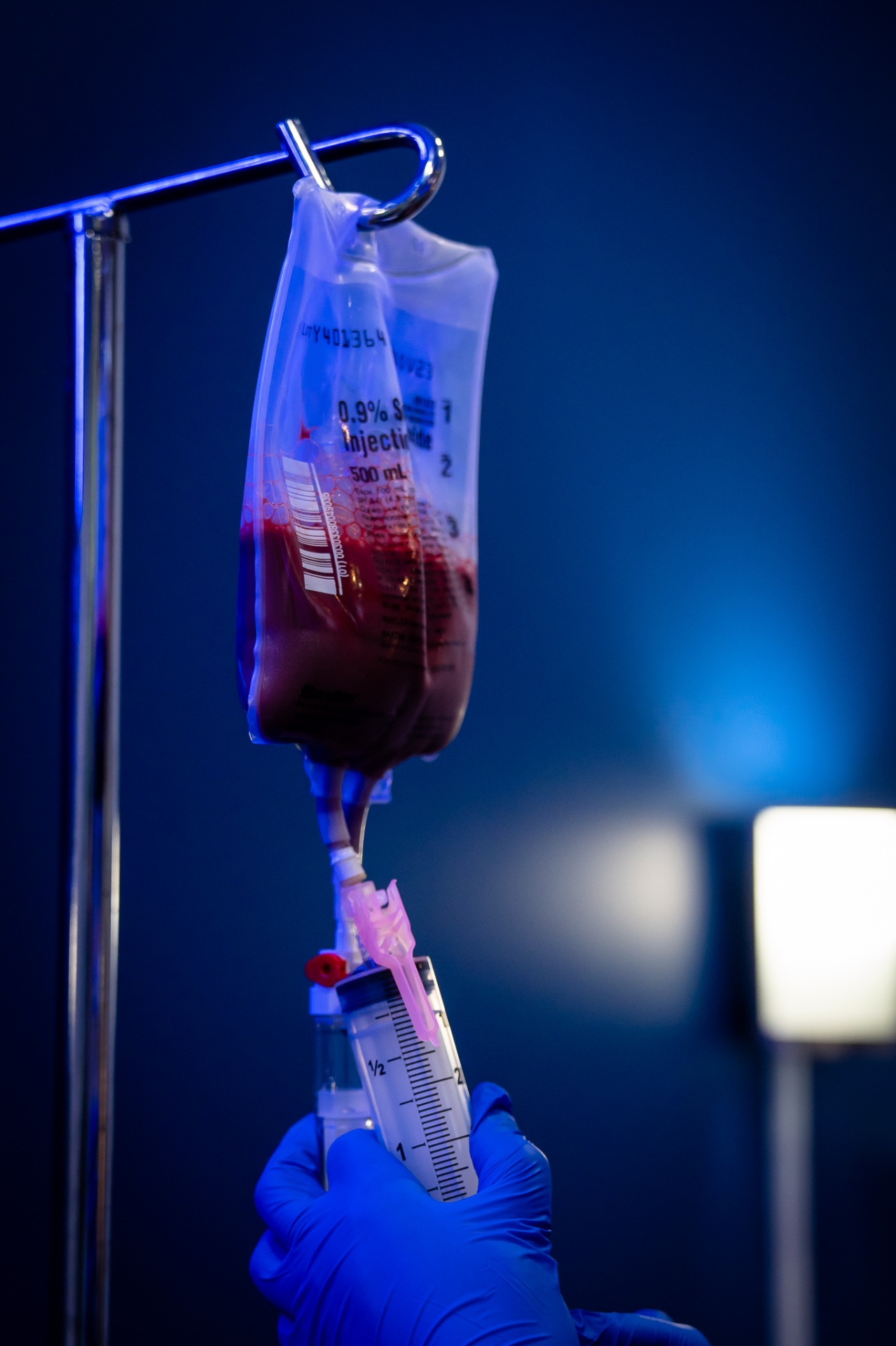 iCRYO SouthPark Ozone UV IV therapy session in private infusion lounge